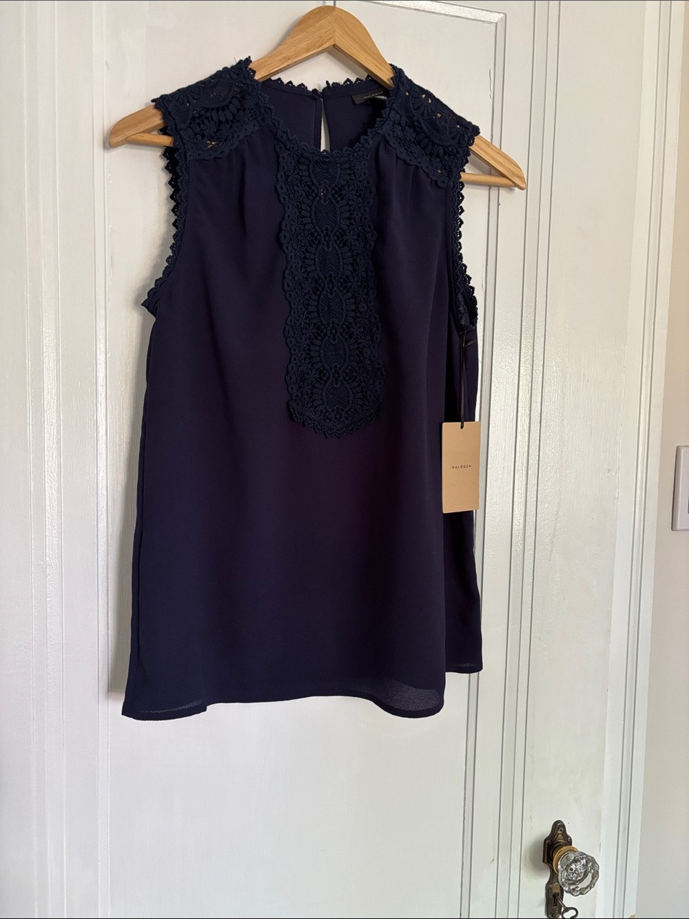 NWT Halogen Navy Crochet-Trim Sleeveless Shell